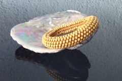 gelbgold metallic matt  € 49