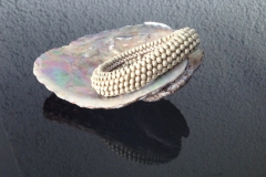 elfenbein metallic matt  € 49